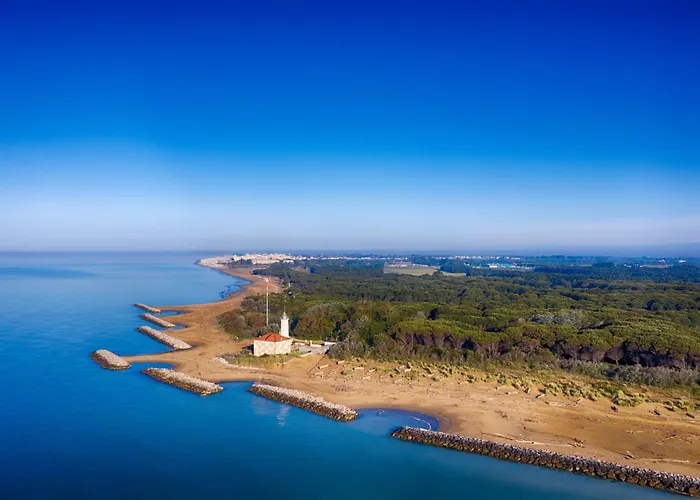 아파트 Flat With Pool Access